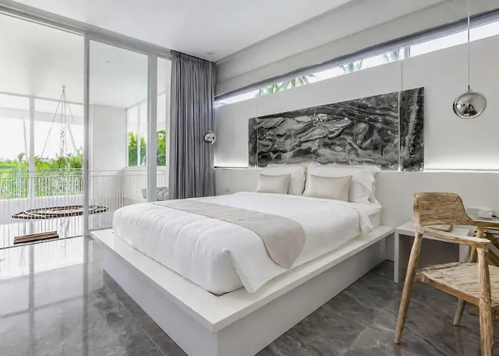 Paletu Luxury Private