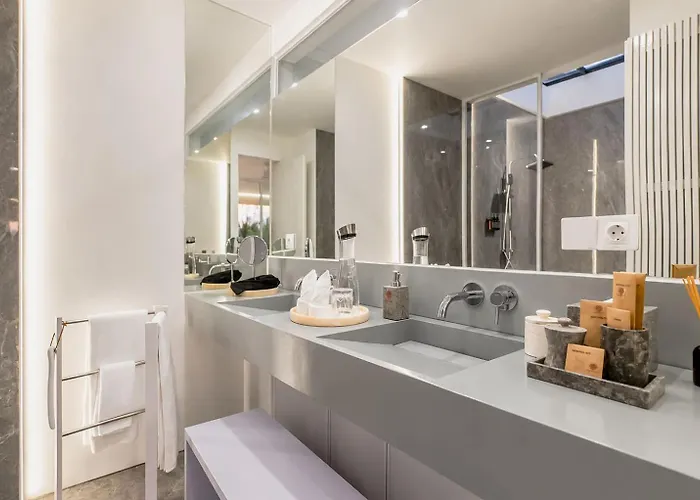 Paletu Luxury Private